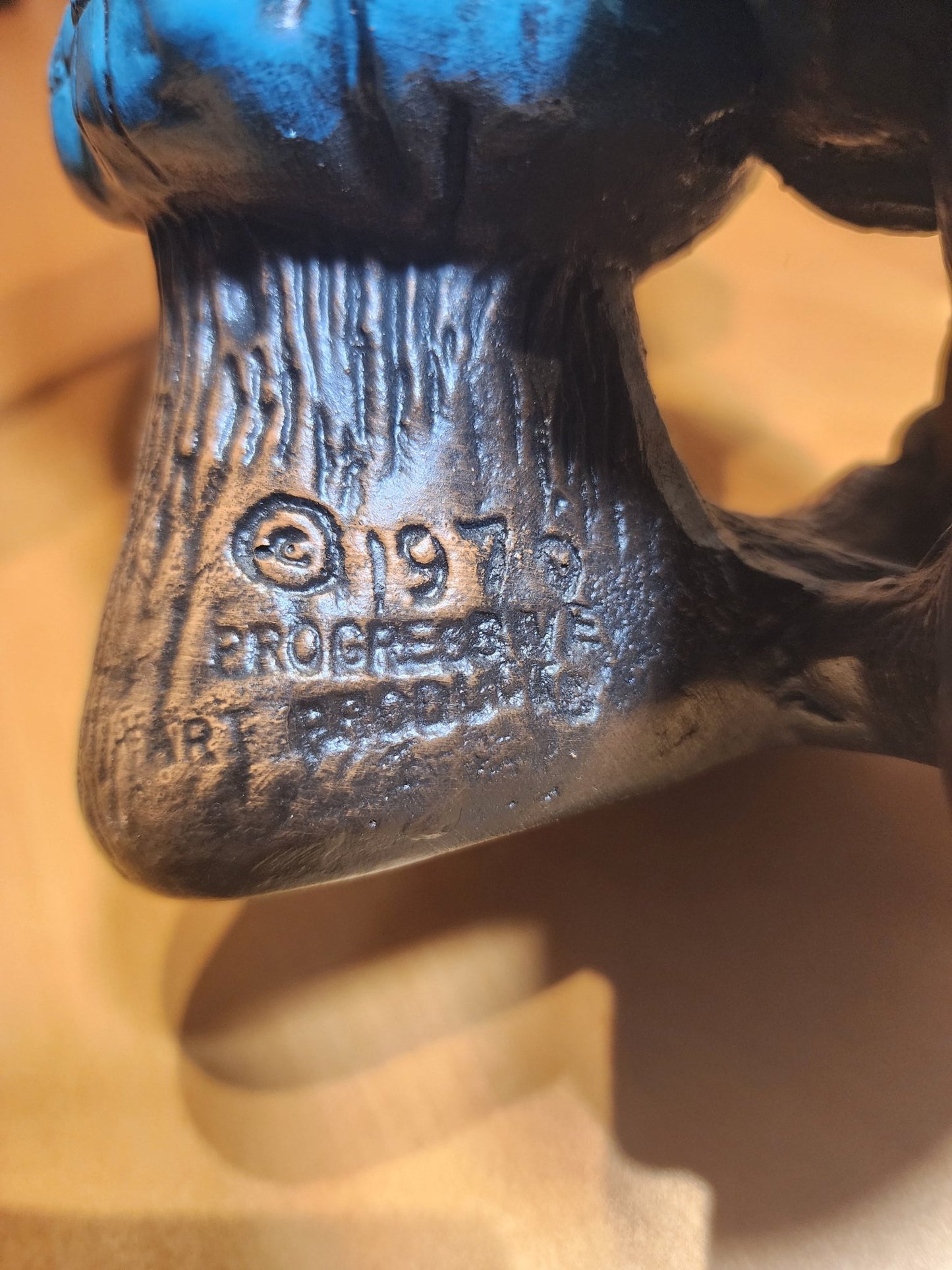 Chimp Playing Golf - Progressive Art Products - MCMODSTORE