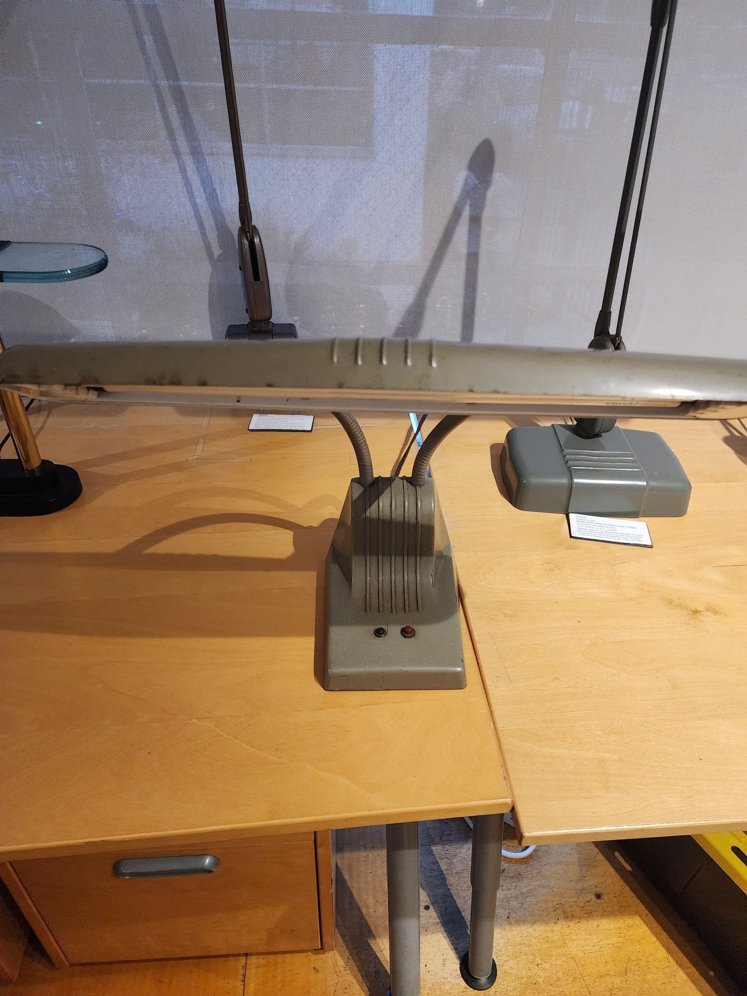 Dazor Model 1000 Industrial Desk Lamp (1950s) - MCMODSTORE