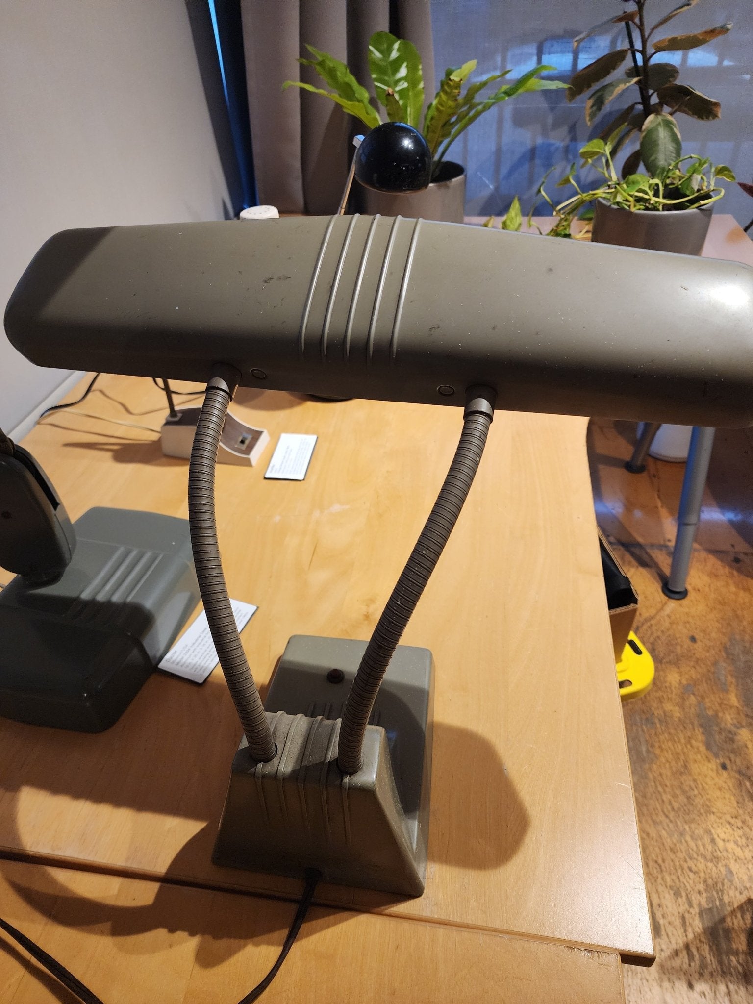 Dazor Model 1000 Industrial Desk Lamp (1950s) - MCMODSTORE